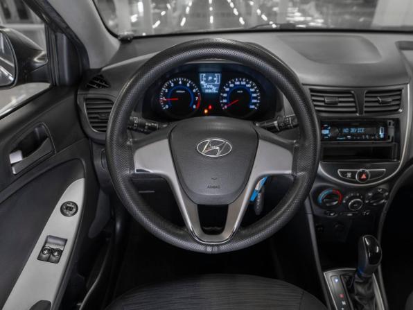 Hyundai Solaris I Рестайлинг с пробегом 2014 года, цена 610 000 рублей, 393245 км, седан, Автокод Объявления