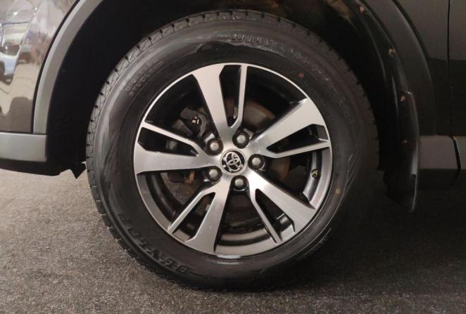 Toyota RAV4 IV (XA40) Рестайлинг с пробегом 2016 года, цена 1 880 000 рублей, 226719 км, внедорожник, Автокод Объявления