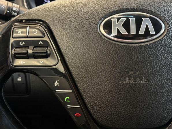 Kia Ceed II с пробегом 2013 года, цена 1 060 000 рублей, 205000 км, универсал, Автокод Объявления