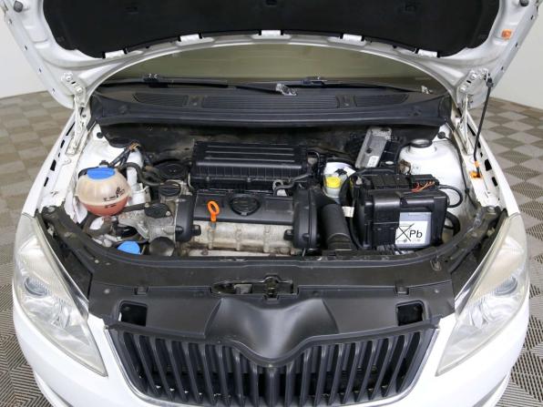Skoda Fabia II Рестайлинг с пробегом 2011 года, цена 750 000 рублей, 129000 км, хэтчбек, Автокод Объявления