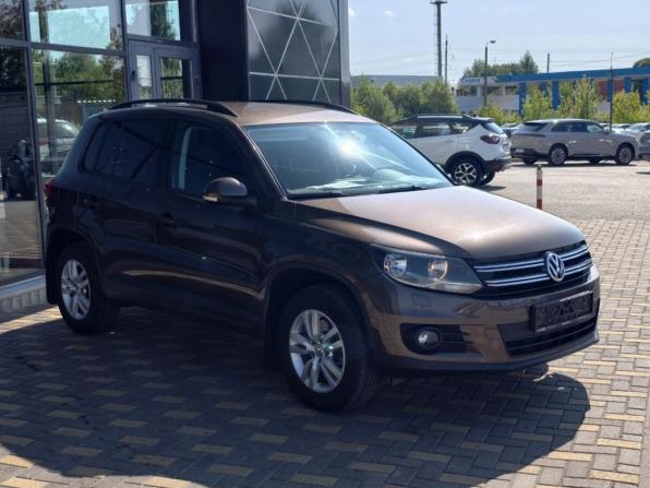 Volkswagen Tiguan I Рестайлинг с пробегом 2014 года, цена 1 205 800 рублей, 110281 км, внедорожник, Автокод Объявления