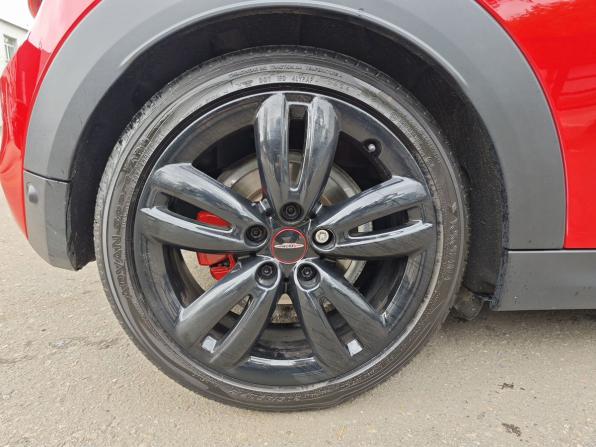 Mini Hatch III (F55/F56) Рестайлинг с пробегом 2021 года, цена 2 890 000 рублей, 70396 км, хэтчбек, Автокод Объявления
