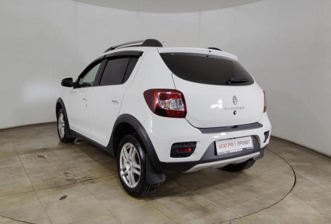 Renault Sandero II Рестайлинг с пробегом 2020 года, цена 1 320 000 рублей, 27865 км, хэтчбек, Автокод Объявления