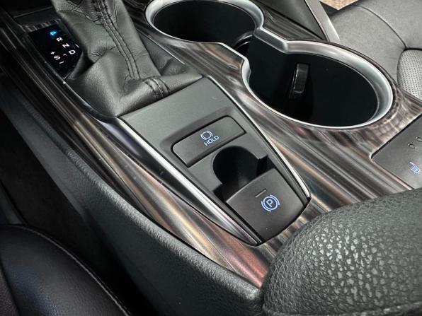Toyota Camry VIII (XV70) с пробегом 2020 года, цена 2 890 000 рублей, 119807 км, седан, Автокод Объявления