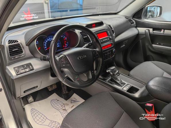 Kia Sorento II Рестайлинг с пробегом 2014 года, цена 1 778 000 рублей, 170000 км, внедорожник, Автокод Объявления