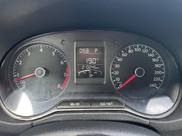 Volkswagen Polo V Рестайлинг с пробегом 2016 года, цена 830 000 рублей, 210300 км, седан, Автокод Объявления