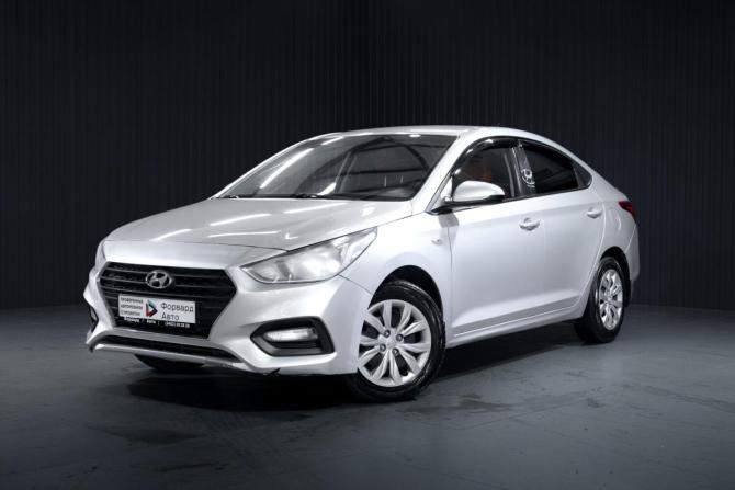 Hyundai Solaris II с пробегом 2017 года, цена 799 000 рублей, 314147 км, седан, Автокод Объявления
