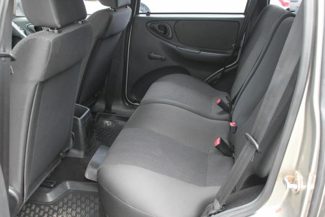 Chevrolet Niva I Рестайлинг с пробегом 2015 года, цена 555 000 рублей, 145000 км, внедорожник, Автокод Объявления