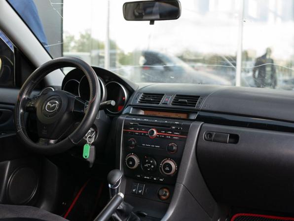 Mazda 3 I (BK) с пробегом 2005 года, цена 520 000 рублей, 328643 км, седан, Автокод Объявления