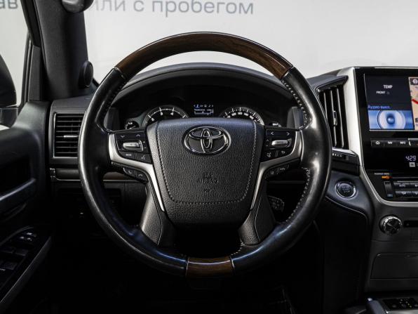 Toyota Land Cruiser 200 Series Рестайлинг 2 с пробегом 2020 года, цена 7 999 000 рублей, 60903 км, внедорожник, Автокод Объявления
