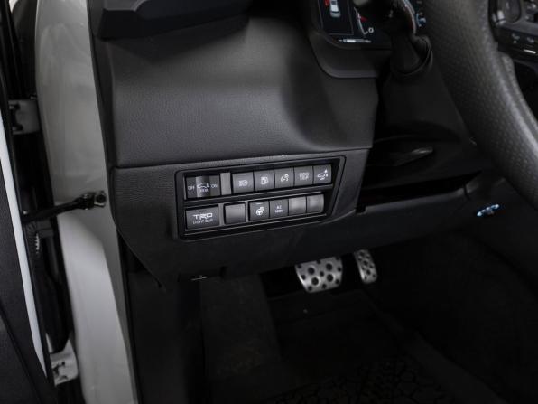 Toyota Sequoia III с пробегом 2023 года, цена 12 750 000 рублей, 25280 км, внедорожник, Автокод Объявления