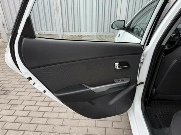 Kia Rio III с пробегом 2015 года, цена 1 149 000 рублей, 126365 км, седан, Автокод Объявления