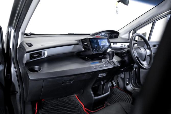 Honda Freed II с пробегом 2016 года, цена 1 400 000 рублей, 200000 км, компактвэн, Автокод Объявления