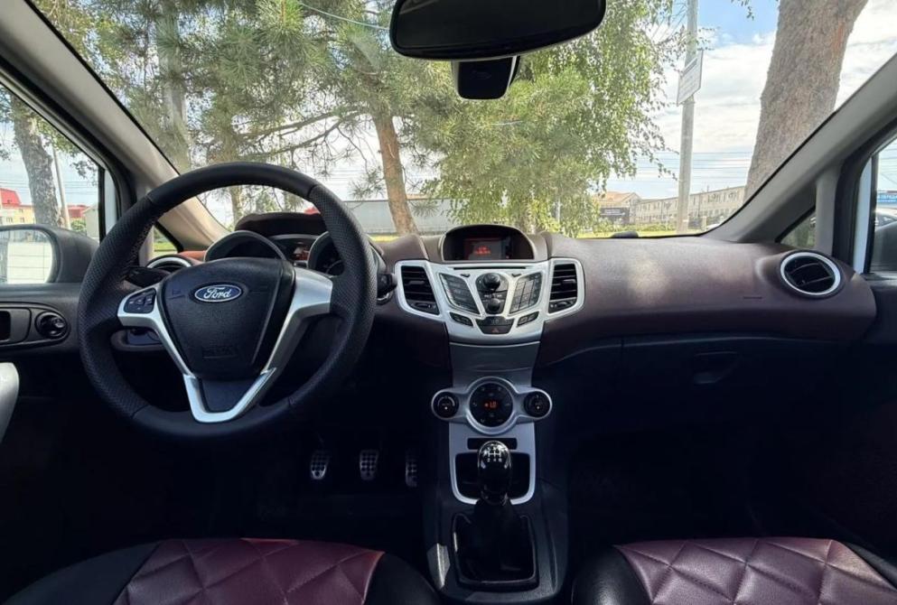 Ford Fiesta Mk6 Ставрополь  - изображение 11