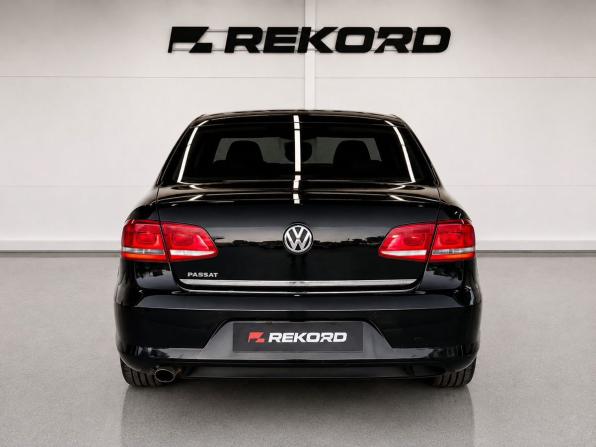 Volkswagen Passat B7 с пробегом 2011 года, цена 679 000 рублей, 252450 км, седан, Автокод Объявления