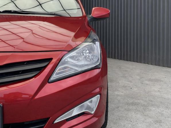 Hyundai Solaris I Рестайлинг с пробегом 2016 года, цена 997 000 рублей, 100433 км, хэтчбек, Автокод Объявления