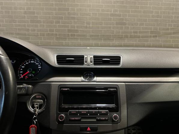 Volkswagen Passat B7 с пробегом 2012 года, цена 1 270 000 рублей, 161260 км, седан, Автокод Объявления