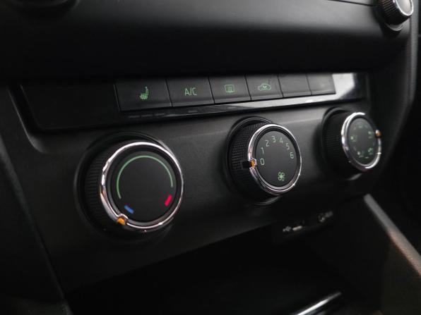 Skoda Octavia III (A7) с пробегом 2015 года, цена 1 133 000 рублей, 233288 км, лифтбек, Автокод Объявления