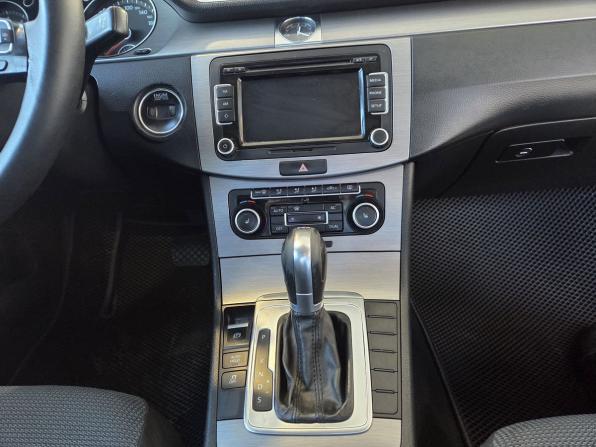 Volkswagen Passat B7 с пробегом 2011 года, цена 950 000 рублей, 185000 км, седан, Автокод Объявления