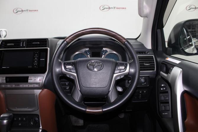 Toyota Land Cruiser Prado 150 Series Рестайлинг 3 с пробегом 2022 года, цена 6 400 000 рублей, 28667 км, внедорожник, Автокод Объявления
