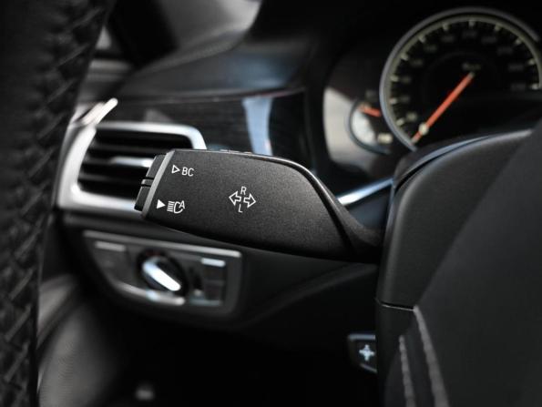 BMW 7 серии VI (G11/G12) с пробегом 2017 года, цена 3 349 000 рублей, 214737 км, седан, Автокод Объявления