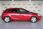 Opel Astra J Ульяновск  - изображение 18