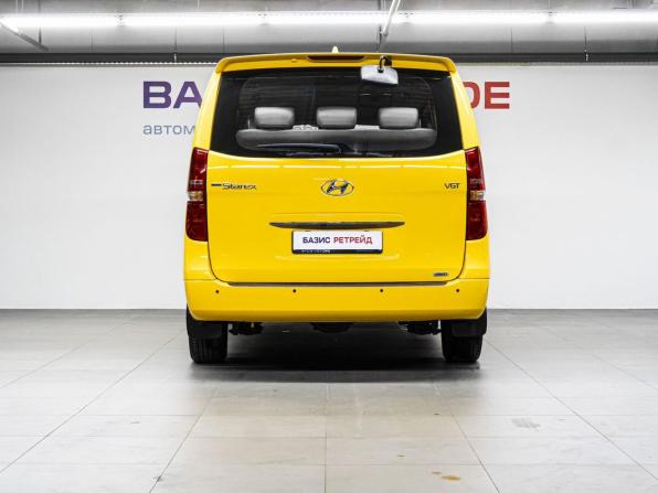Hyundai Grand Starex I Рестайлинг 2 с пробегом 2020 года, цена 2 659 000 рублей, 165568 км, минивэн, Автокод Объявления