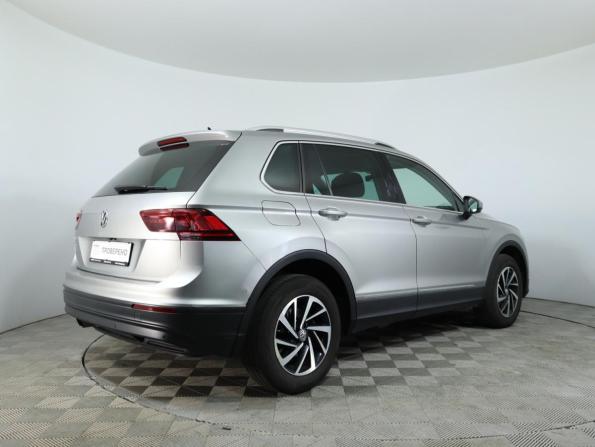 Volkswagen Tiguan II с пробегом 2018 года, цена 1 998 000 рублей, 125000 км, внедорожник, Автокод Объявления