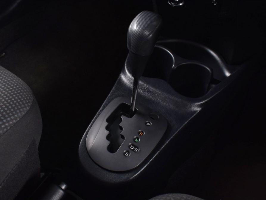 Toyota Vitz III (XP130) Рестайлинг 2 Кемерово  - изображение 18