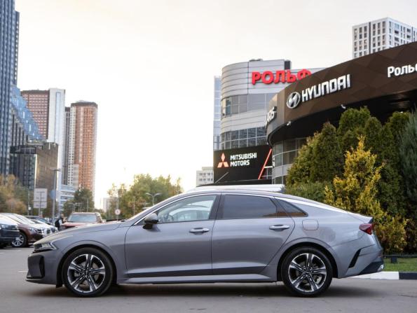 Kia K5 III с пробегом 2022 года, цена 2 498 000 рублей, 87009 км, седан, Автокод Объявления