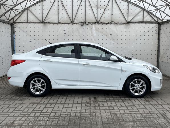 Hyundai Solaris I с пробегом 2013 года, цена 850 000 рублей, 153644 км, седан, Автокод Объявления