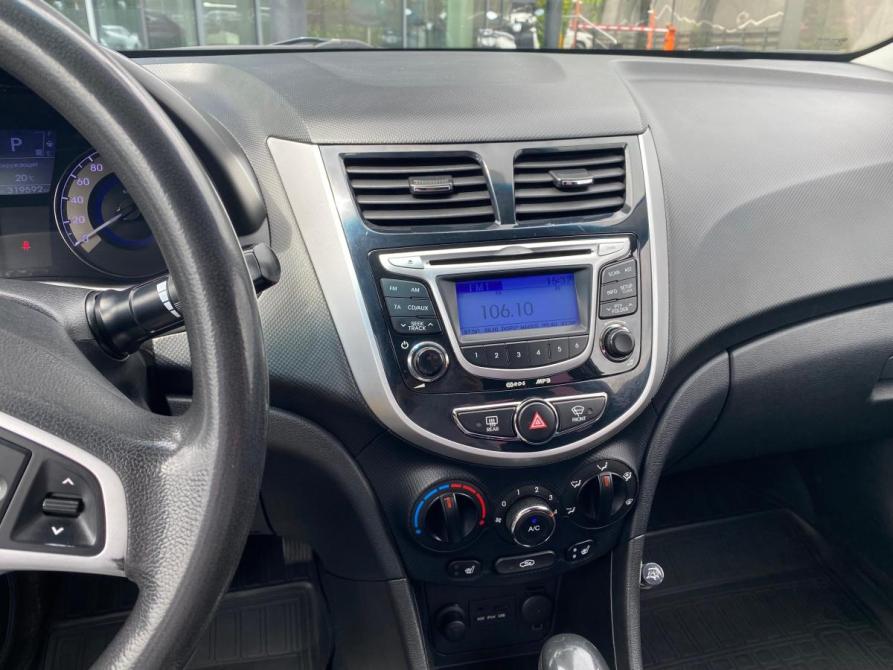 Hyundai Solaris I Сочи  - изображение 9