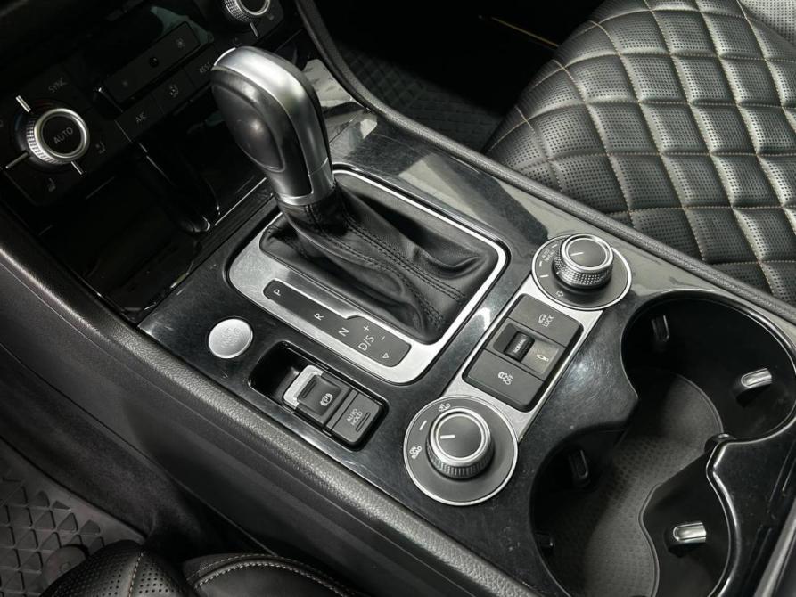 Volkswagen Touareg II Рестайлинг Красноярск  - изображение 17