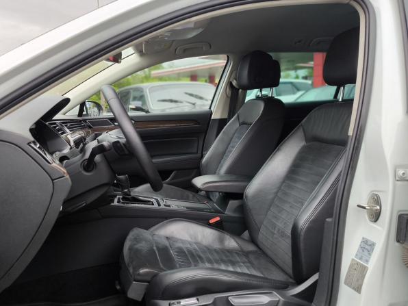 Volkswagen Passat B8 с пробегом 2018 года, цена 2 275 000 рублей, 221159 км, универсал, Автокод Объявления