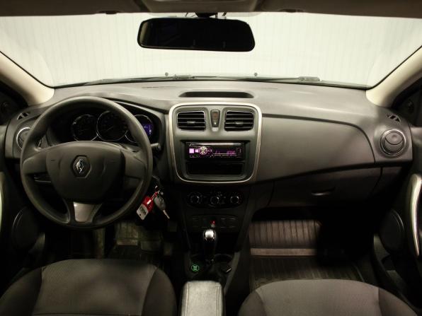 Renault Logan II с пробегом 2015 года, цена 840 000 рублей, 83712 км, седан, Автокод Объявления