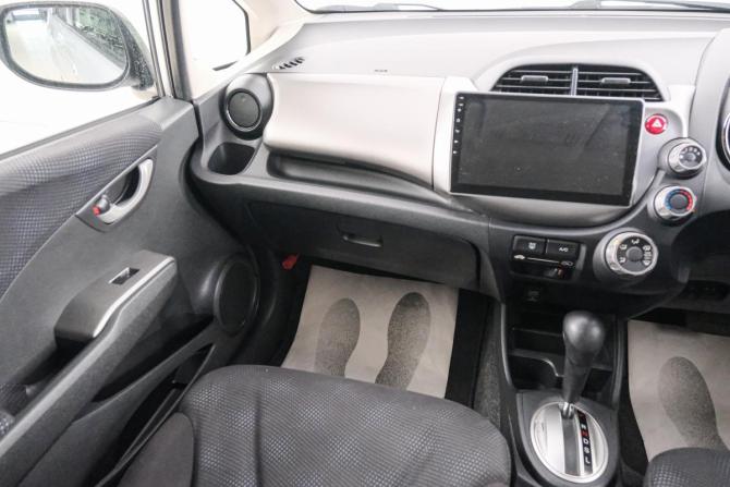 Honda Fit II с пробегом 2012 года, цена 989 000 рублей, 47000 км, хэтчбек, Автокод Объявления