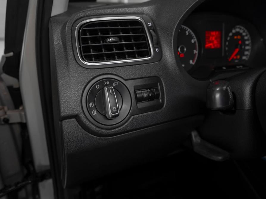 Volkswagen Polo V Москва  - изображение 19