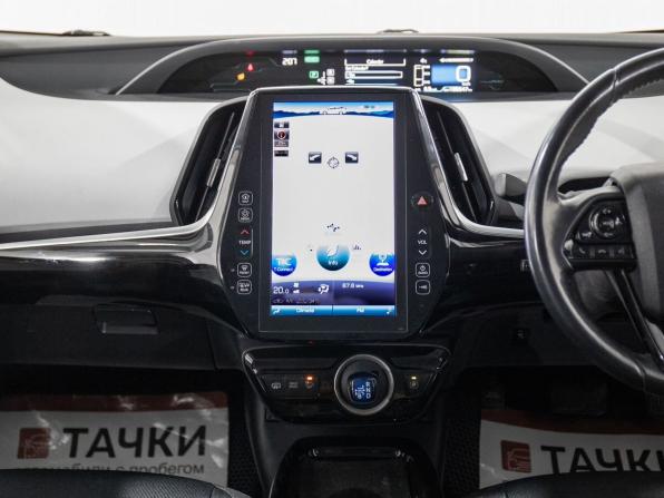 Toyota Prius IV (XW50) с пробегом 2018 года, цена 2 000 000 рублей, 180853 км, лифтбек, Автокод Объявления