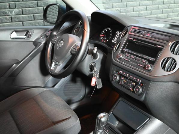 Volkswagen Tiguan I Рестайлинг с пробегом 2013 года, цена 1 275 000 рублей, 171422 км, внедорожник, Автокод Объявления