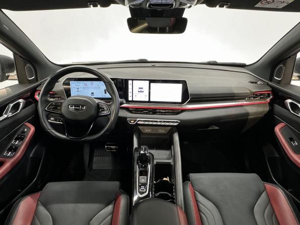 Geely Coolray I Рестайлинг с пробегом 2023 года, цена 1 990 000 рублей, 42390 км, внедорожник, Автокод Объявления