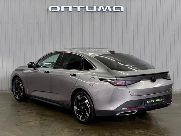 Changan Lamore с пробегом 2023 года, цена 2 147 000 рублей, 20827 км, седан, Автокод Объявления