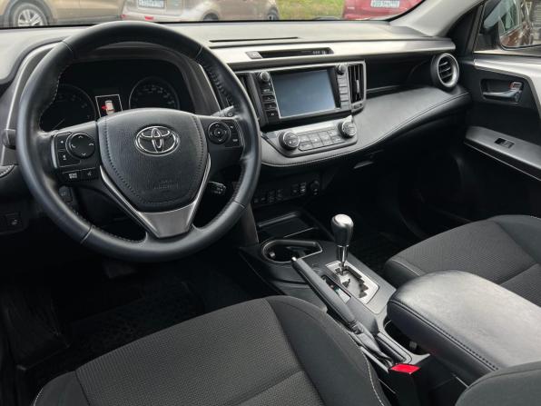 Toyota RAV4 IV (XA40) Рестайлинг с пробегом 2017 года, цена 2 299 000 рублей, 182411 км, внедорожник, Автокод Объявления