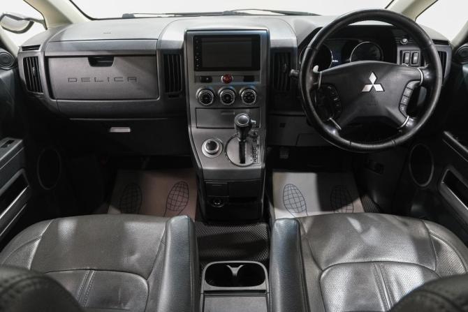 Mitsubishi Delica D:5 I с пробегом 2013 года, цена 2 249 000 рублей, 173000 км, минивэн, Автокод Объявления