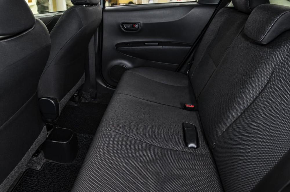 Toyota Vitz III (XP130) Челябинск  - изображение 15