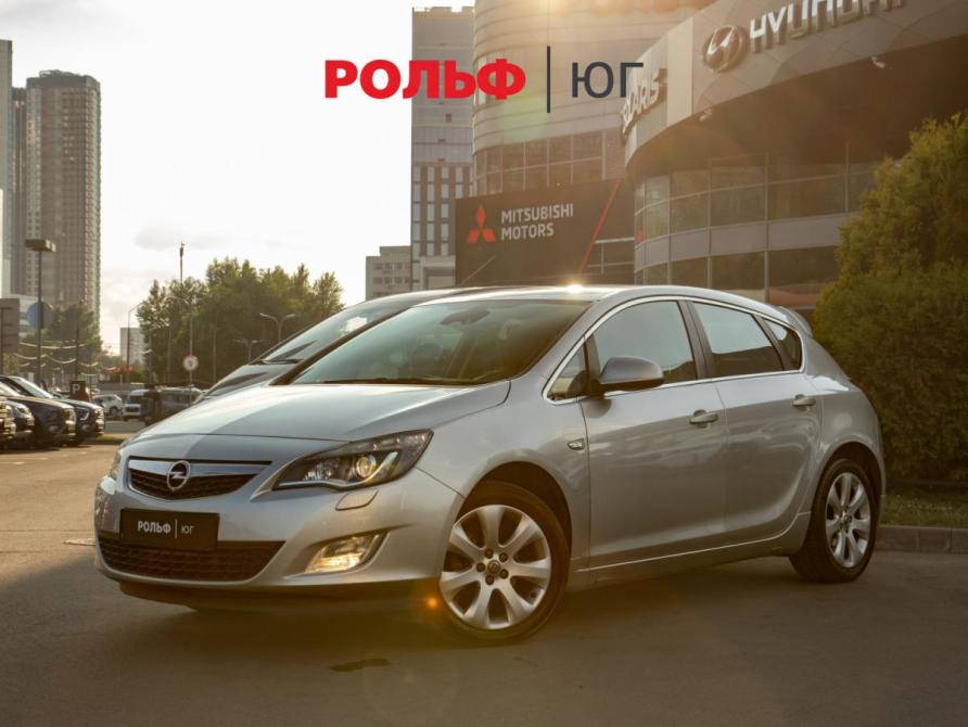 Opel Astra J Москва  - изображение 1