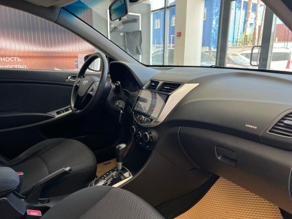 Hyundai Solaris I с пробегом 2012 года, цена 849 000 рублей, 165657 км, седан, Автокод Объявления