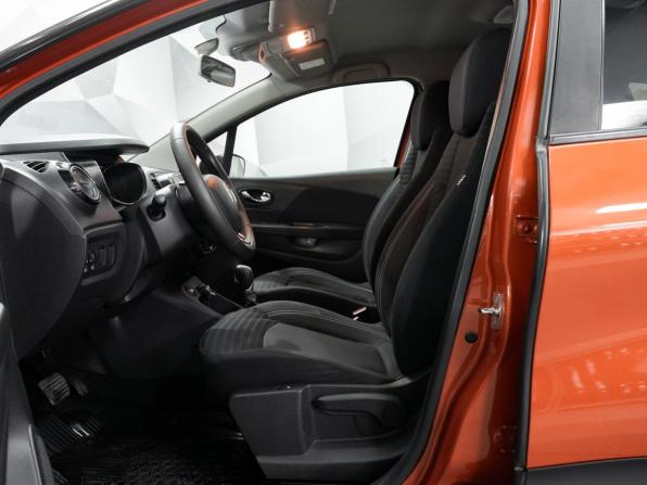 Renault Kaptur I с пробегом 2017 года, цена 1 437 000 рублей, 71476 км, внедорожник, Автокод Объявления