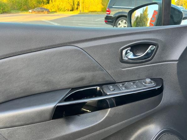 Renault Kaptur I с пробегом 2018 года, цена 1 840 000 рублей, 87940 км, внедорожник, Автокод Объявления