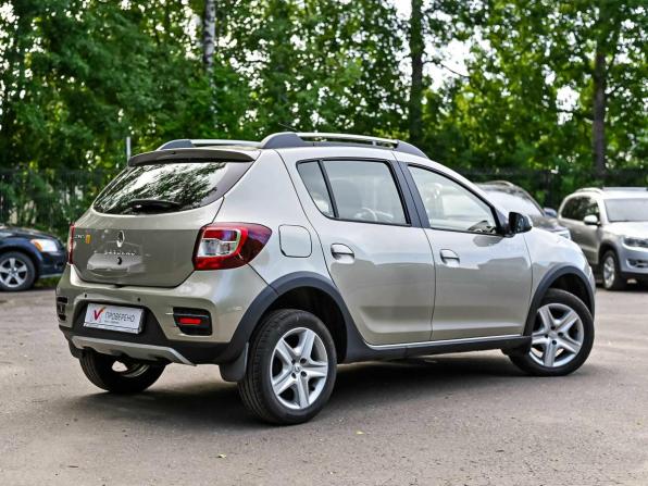 Renault Sandero II с пробегом 2017 года, цена 860 000 рублей, 156648 км, хэтчбек, Автокод Объявления