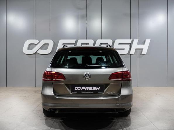 Volkswagen Passat B7 с пробегом 2012 года, цена 1 099 000 рублей, 192761 км, универсал, Автокод Объявления